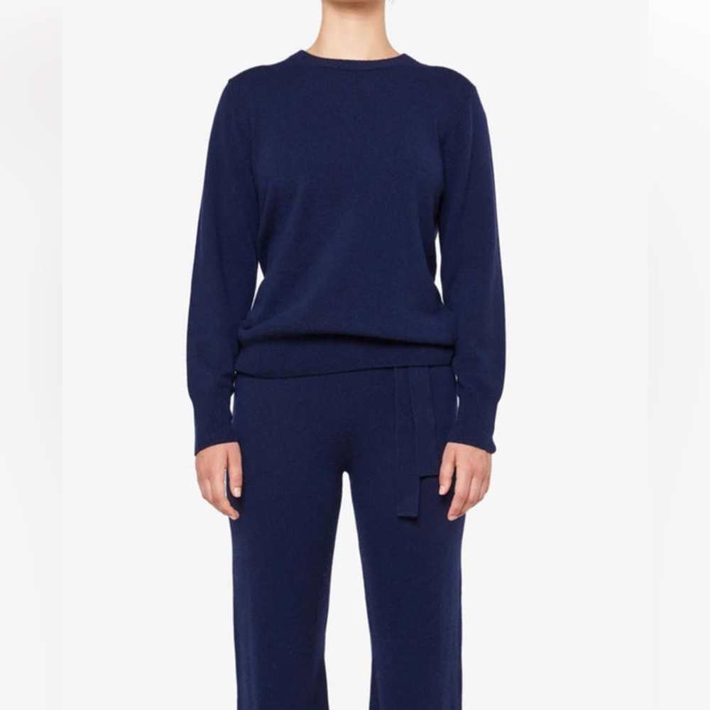 We Norwegian’s Cashmere Navy Women's Crew Neck Sweater